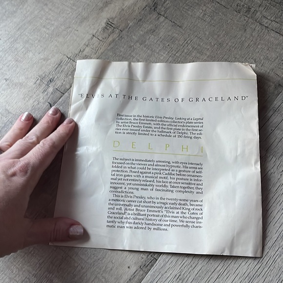 Elvis Presley Gates of Graceland Plate - Picture 5 of 7